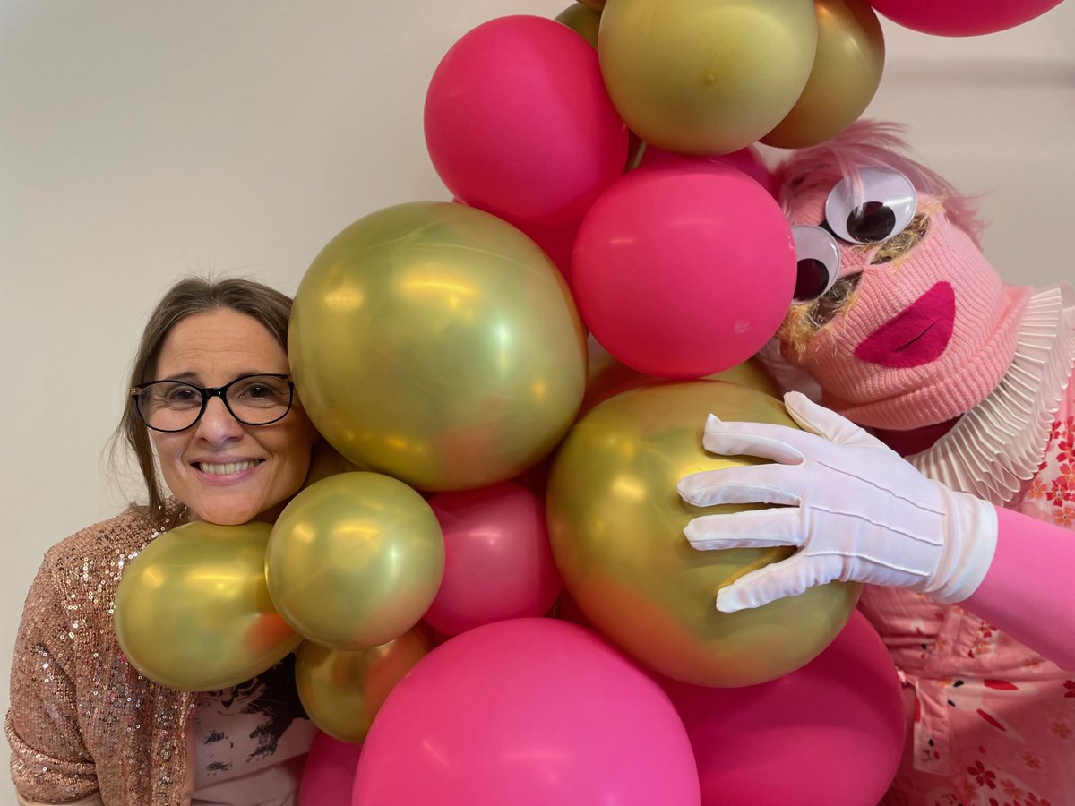 Join us later this evening when @hannah_redler <a href="/CalumInv/">Calum</a> <a href="/JoeMassey_/">Joe Massey</a> and <a href="/AlistairGentry/">Alistair Gentry</a> wrap up our day of events for #LDW2023 with In the pink? How art and data are driving London forwards, a conversation exploring how people might participate in London’s data economy #data