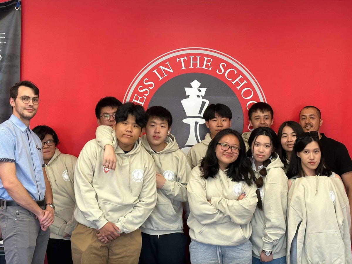 Chess in the Schools tweet media