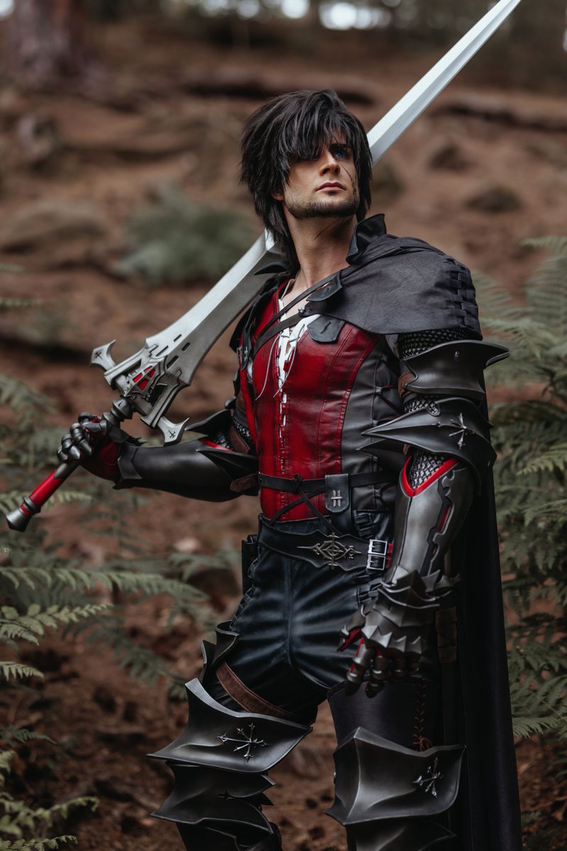 Clive’s German voice actor <a href="/vincentfallow/">Vincent Fallow ✫✨️</a> became the First Shield of Rosaria!

Huge thanks to the award-winning <a href="/TingilyaC/">Tingilya Cosplay</a> and team for creating the costume, Kami Zero for makeup, and photographer <a href="/Eosandy/">ｅｏｓΛｎｄｙ X📸 - cosplay-FoDoGrApH aus Hobby</a>. #FF16