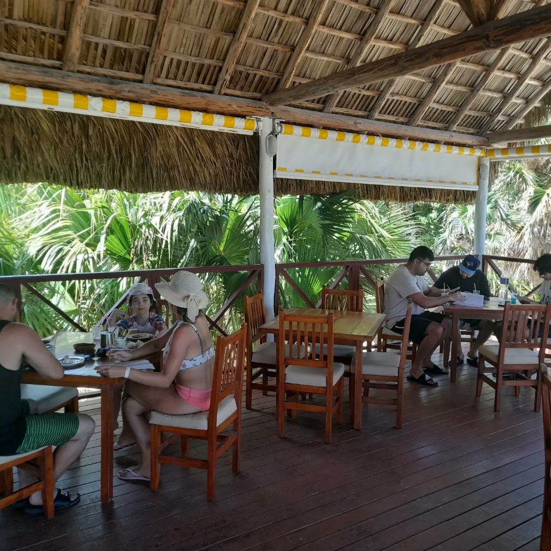 hotel_tuxpan's tweet photo. Nuestro cómplice el mar.... 🇨🇦 nos llena de alegría su preferencia... un brindis por más años juntos #AirCanadaVacations #transat #Westjet #CubaÚnica #HotelTuxpan #VaraderoTravel #cubanacanmarcaladiferencia #CubaUnica https://t.co/rakaVZkR8k