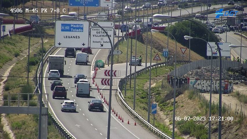 NorteAv's tweet image. empieza el Colapso del Barrio. @MADRID, @ComunidadMadrid y @DGobiernoMadrid encierran a los vecinos de GetafeNorte sin poder acceder o salir de nuestras viviendas @DefensorPuebloE @Europarl_ES