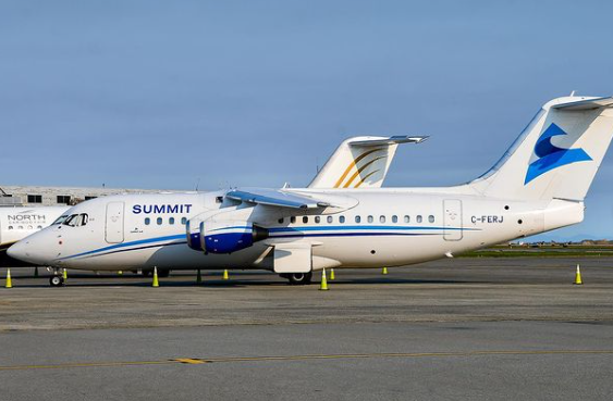 Fly_SummitAir's tweet photo. Our Avro RJ85 ready for flight from YVR! Our RJ85 offers modern, efficient operations on flights up to 1500 nautical miles (2,800 kilometres). Where do you want to go? Summit Air can take you there.
#FlySummitAir #AvroRJ85 #YVR #PlaneSpotter
๐ธ : Allan, @allalee77 https://t.co/hHXpDIAVZ7