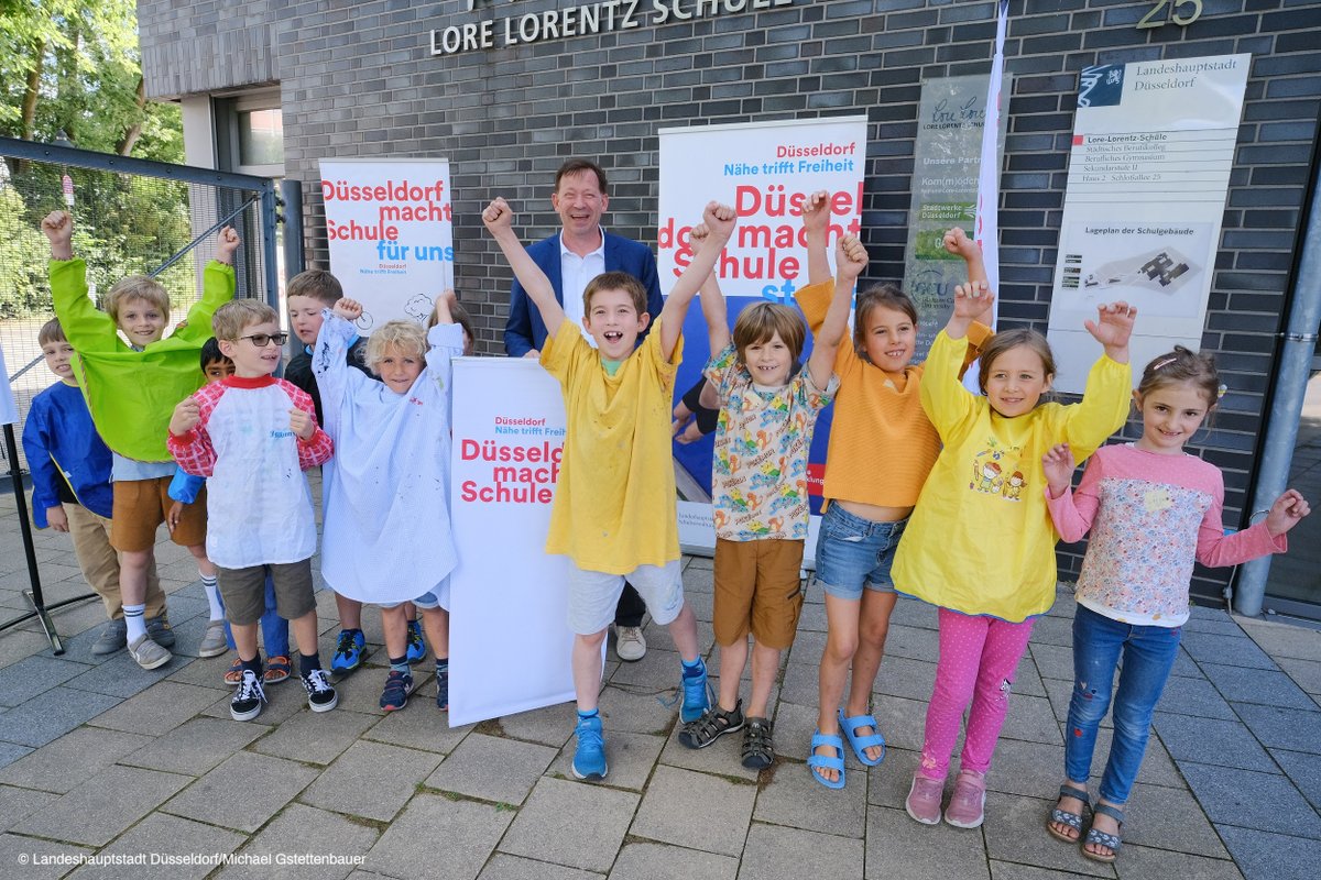 Duesseldorf's tweet image. Die #AdventureSchool läuft! 👧🧑

Das #Ferienprogramm der Landeshauptstadt #Düsseldorf bietet ein kostenfreies Angebot für Schüler/innen und soll motivieren, individuelle Stärken - etwa im Bereich Technik - kennenzulernen. 🤖🔧💪

👉 ow.ly/JGMy50P5ckC