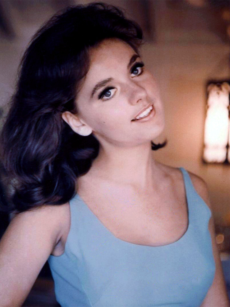 RT @peterkidder: Dawn Wells https://t.co/P0JHPS927E