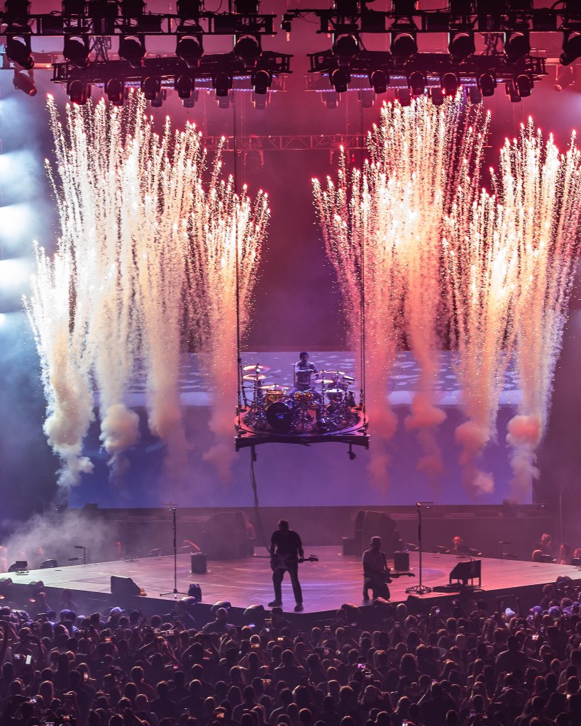 LiveNationCO's tweet photo. We Missed You, @blink182🤘

📸: @AliveCoverage https://t.co/SfCnqTQMoH