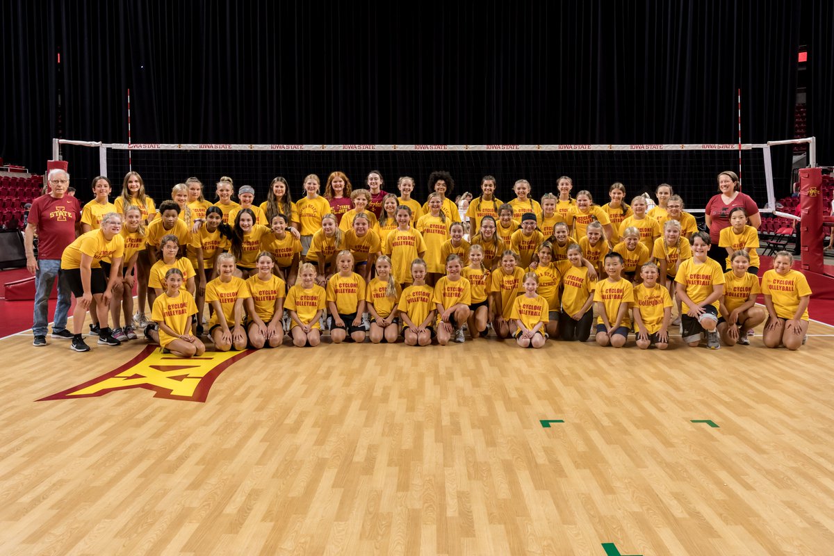 CycloneVB's tweet photo. 𝟮𝟬𝟮𝟯 𝗚𝗮𝗺𝗲 𝗛𝗲𝗹𝗽𝗲𝗿𝘀

We are looking for Game Helpers to help at our home matches this season!

🔗 https://t.co/pBAyb9FWYB https://t.co/hkUNakY0Oe