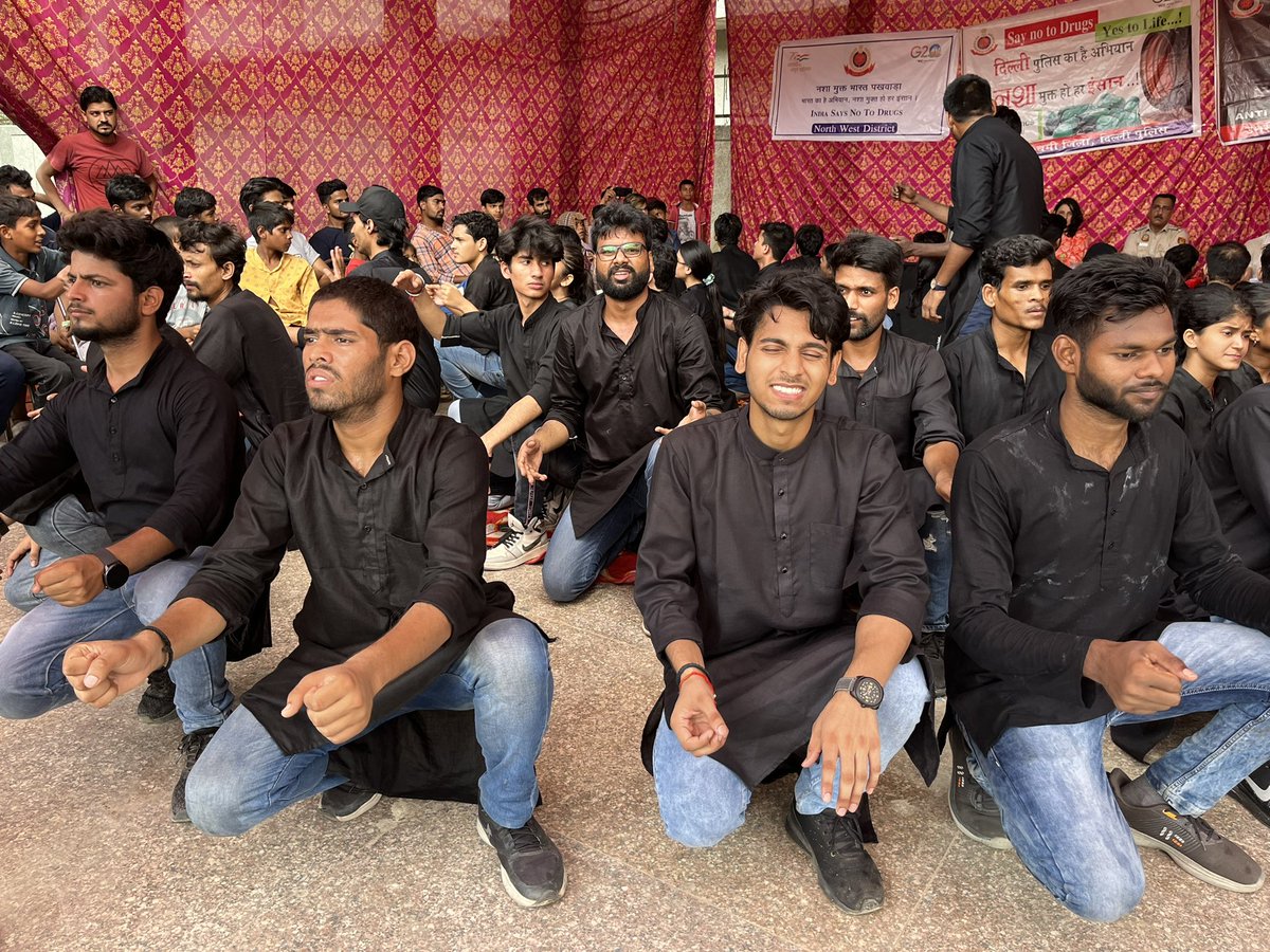 At-📍North west Delhi,Shakurpur Colony  #Theatre #NukkadParDastak #NukkadNatak #नुक्कड़_नाटक  #StreetTheatre #Delhi #TheatreForChange, #TheatreForSociety  #DomesticViolence #StopAcidAttacks #AcidAttack #StreetPlay #Drama #Acting #DelhiPolice, Delhi Police #drugawareness