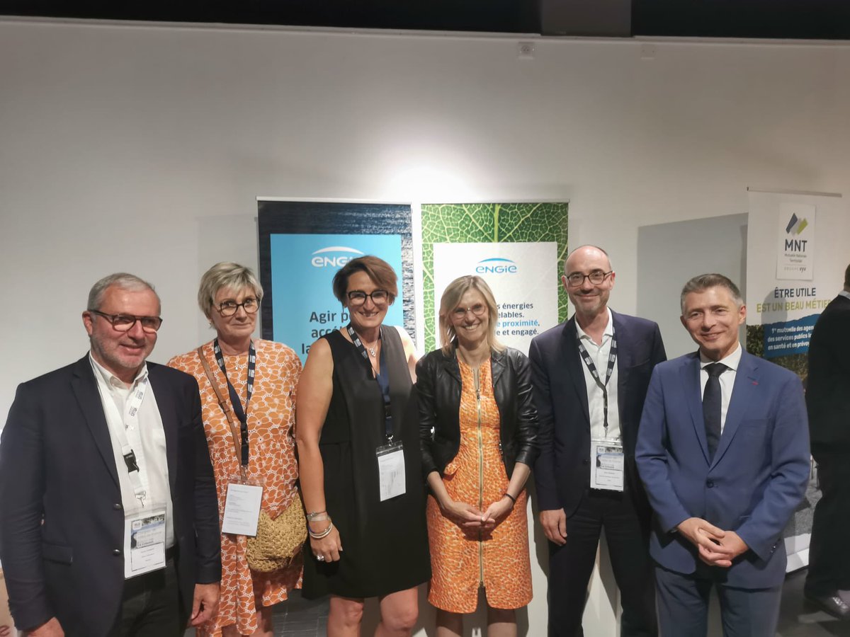 Échanges avec la Ministre <a href="/AgnesRunacher/">Agnès Pannier-Runacher 🇫🇷🇪🇺</a> au #CongresVDF2023 sur la #transitionenergetique dans les <a href="/VillesdeFrance/">Villes de France</a> <a href="/ENGIEgroup/">ENGIE</a> @GuillienSabine