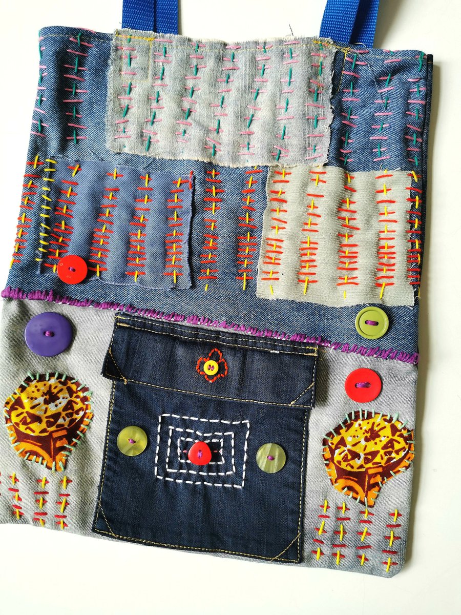 GMMH_NHS's tweet photo. This week's Textiles &amp; Mixed Media Group at START made some sashiko denim patchwork, embroidered bags! 🪡 

Here's what the group had to say:

“The session really gave me a mental boost. I have finished making my denim bag and I am very satisfied with it."

 #RecoveryPathways https://t.co/AqaUdF5fNL