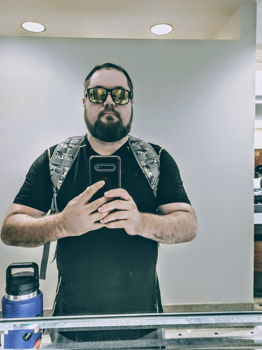 CaseyJones681's tweet photo. Got a lot of work to do on me. Today we start over with the good work. #gettingbacktobasics #fitness #gymmotivation #HOUSEOFJONES https://t.co/I4y2jZmlAl