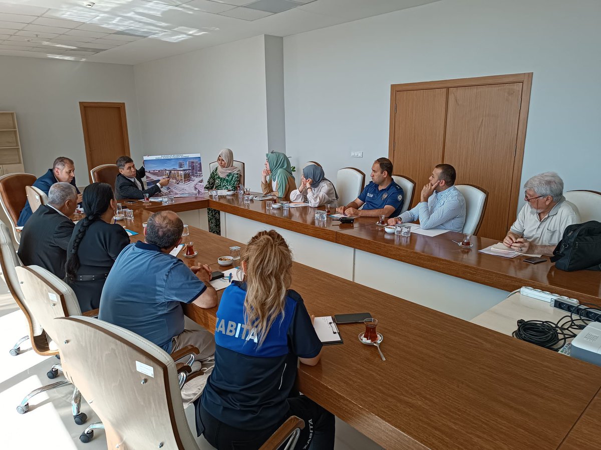 Yakın zamanda hizmete girecek olan Mimar Sinan Modern Pazar Yeri kuruluş komisyon toplantımızı ilgili kurumlarımız ile gerçekleştirdik. 
<a href="/Ertugrulcetin06/">Ertuğrul ÇETİN🇹🇷</a>