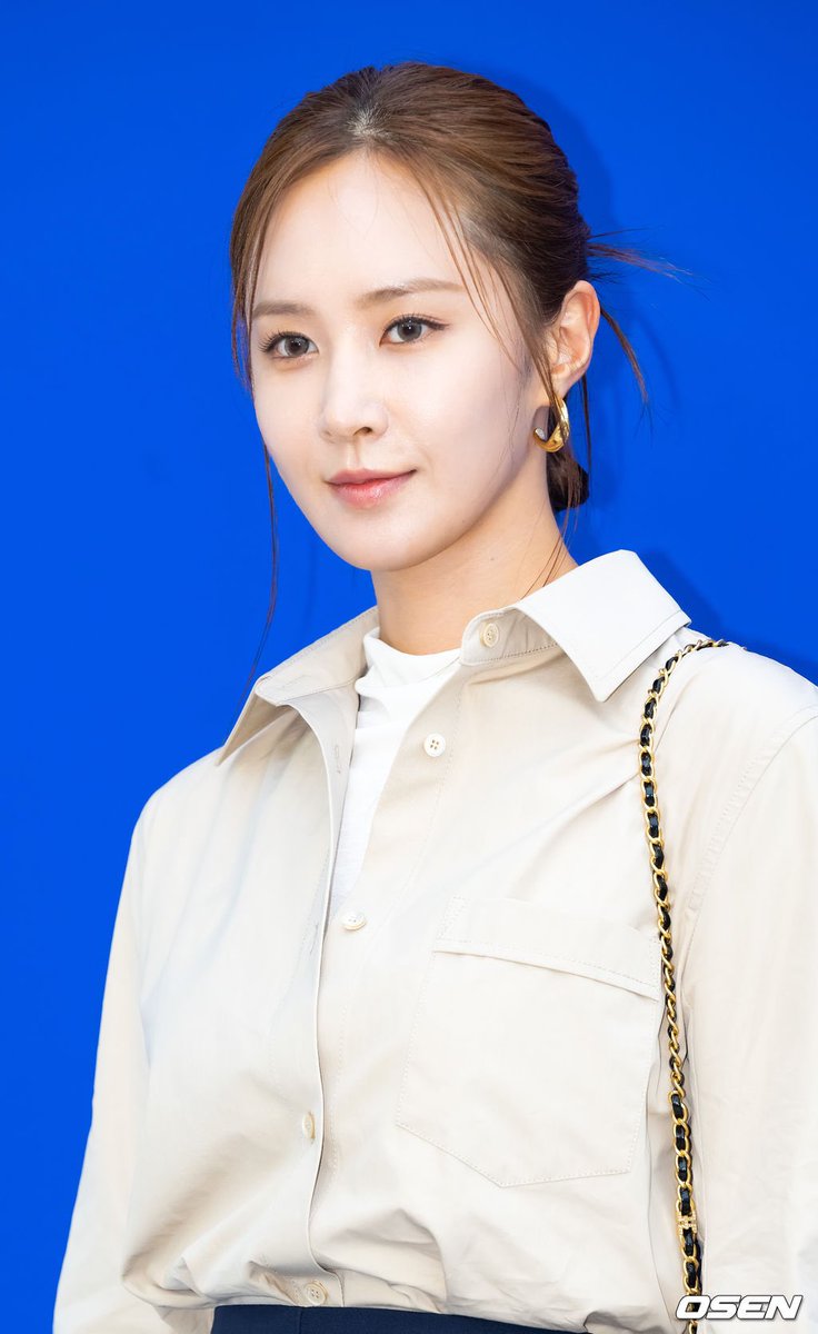 InspirationSNSD's tweet photo. 230706 | Yuri @ Time FW 2023 Collection event 

#Yuri #유리 #SNSD #소녀시대 #GirlsGeneration #TIME23FW #PlayTIME_2023 #더타임 https://t.co/Rb2Lvc64Jh