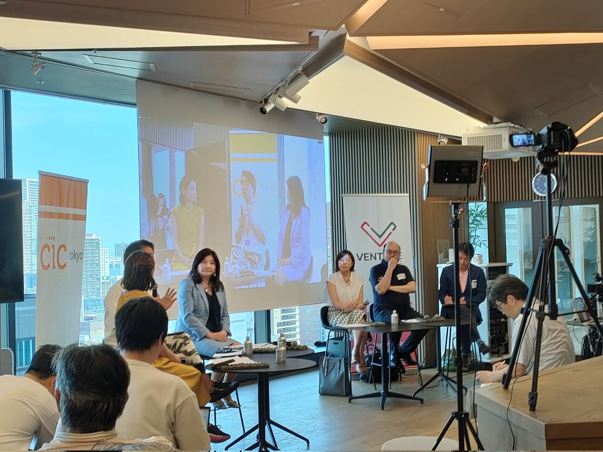 mai_nomad's tweet image. 今日は #CICtokyo のイベントに、フリーアナウンサーの佐々木さん（　@manamisasaki ）と参加してきました！何年も前から女性起業家の支援をしようと動いてくださってた多くの先人のお陰で、本当にありがたい時代に起業できたんだなあと、、😢🌱