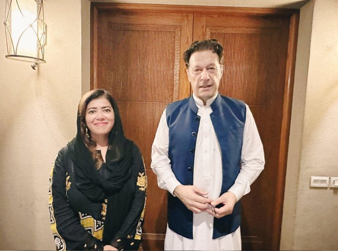 Nadia Khattak With Imran khan on.Eid First Day at Zaman Park #lahore #khyberpakhtunkhwa #kashmir #zamanpark #karachi #islamabad #imrankhanpti #imrankhanpti #tiktokpakistan #Nadiakhattakpk #pti #pti_zindabad #tiktak #gilgitbaltistan #Karachi