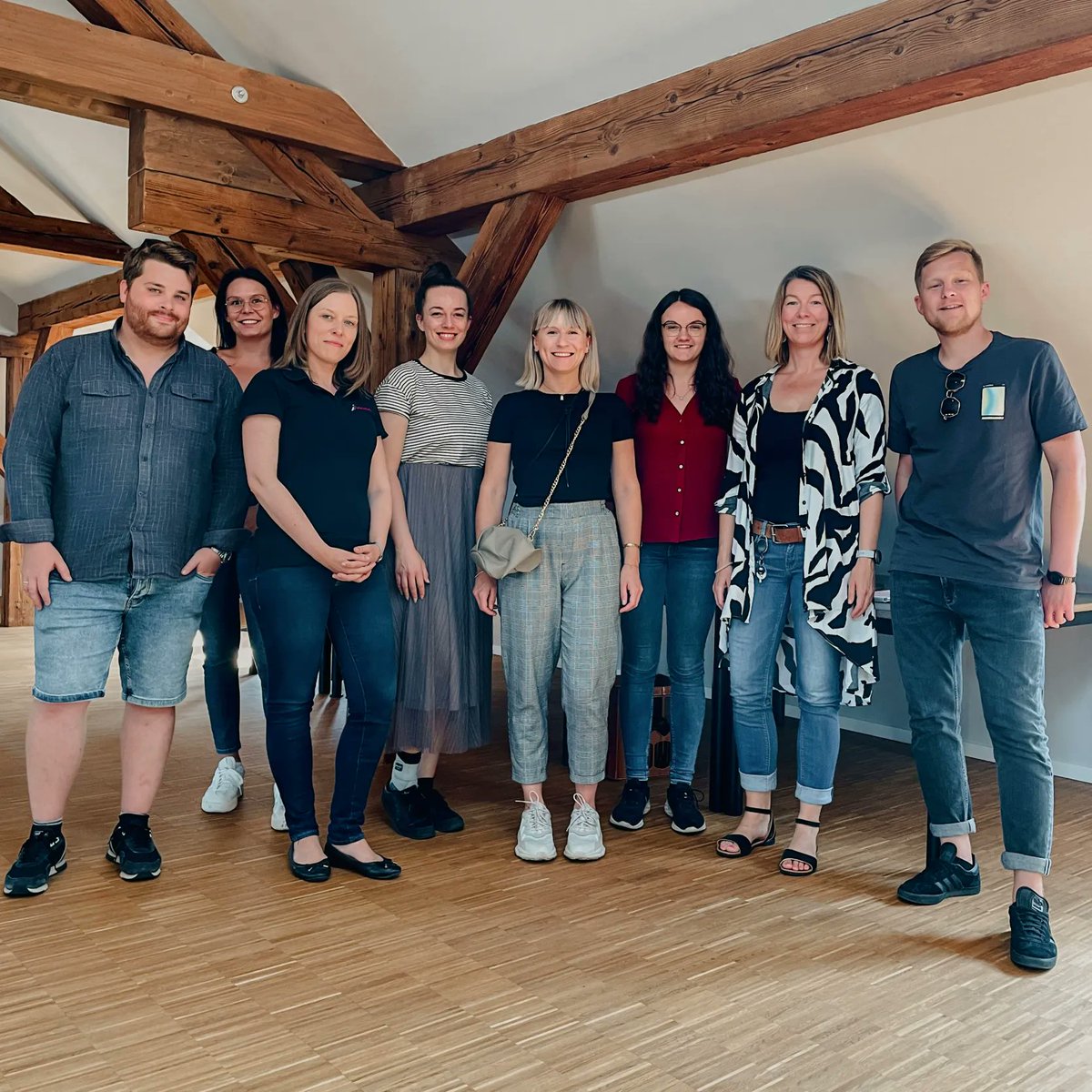 MATHEMA_GmbH's tweet photo. Super #HRMeetUp im Espresso Lab heute! 🚀
Intensive Diskussionen über #AutomatisierteHRProzesse und eine Tour unseres Malzhauses. Großes Danke an alle Teilnehmer! Bleib gespannt auf weitere Meet-Ups. Interessiert? Sprich uns einfach an! 😉 #Networking #HRInnovation #MATHEMA https://t.co/KyKqEQ7mKg