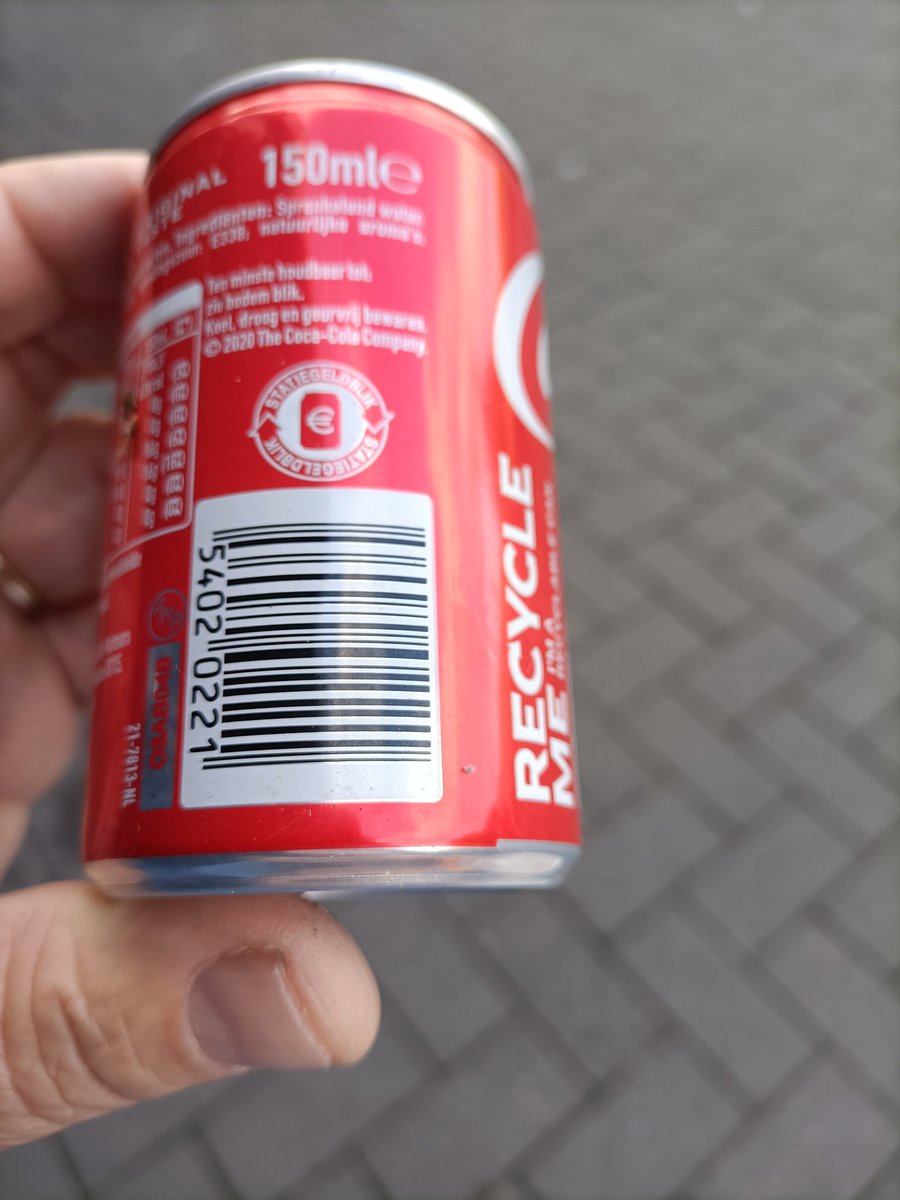 RijswijkSchoon's tweet photo. "Wie het kleine niet leert doet het grote verkeerd?"
#blikje #150ml #statiegeld #15cent https://t.co/K4YYenFcTJ