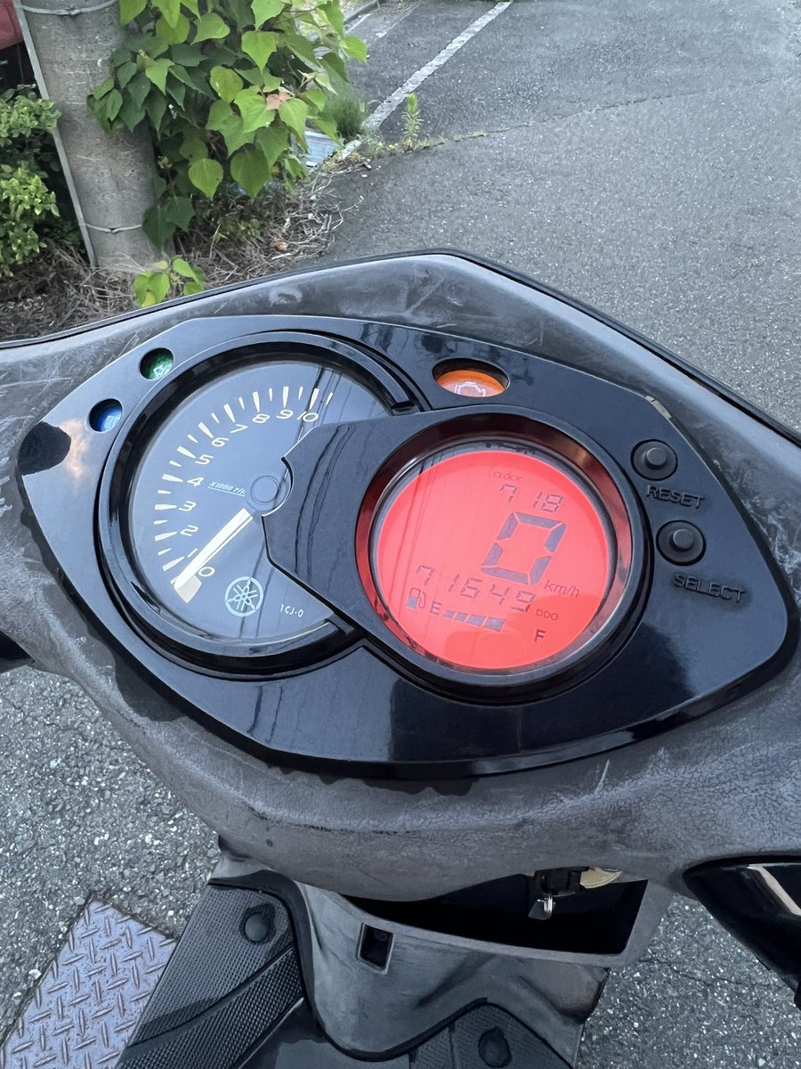 osakabaiku_'s tweet photo. 大阪府からシグナスX 2型 売ります。
書類、鍵揃ってます。現車確認大歓迎です！全国配送の手配かけれます！
#シグナス売ります　#シグナスx売ります
#シグナスX売ります　#大阪府からシグナス売ります　#大阪府からシグナスX売ります #シグナス2型売ります　#シグナスx2型売ります https://t.co/aPFvMDhkn5