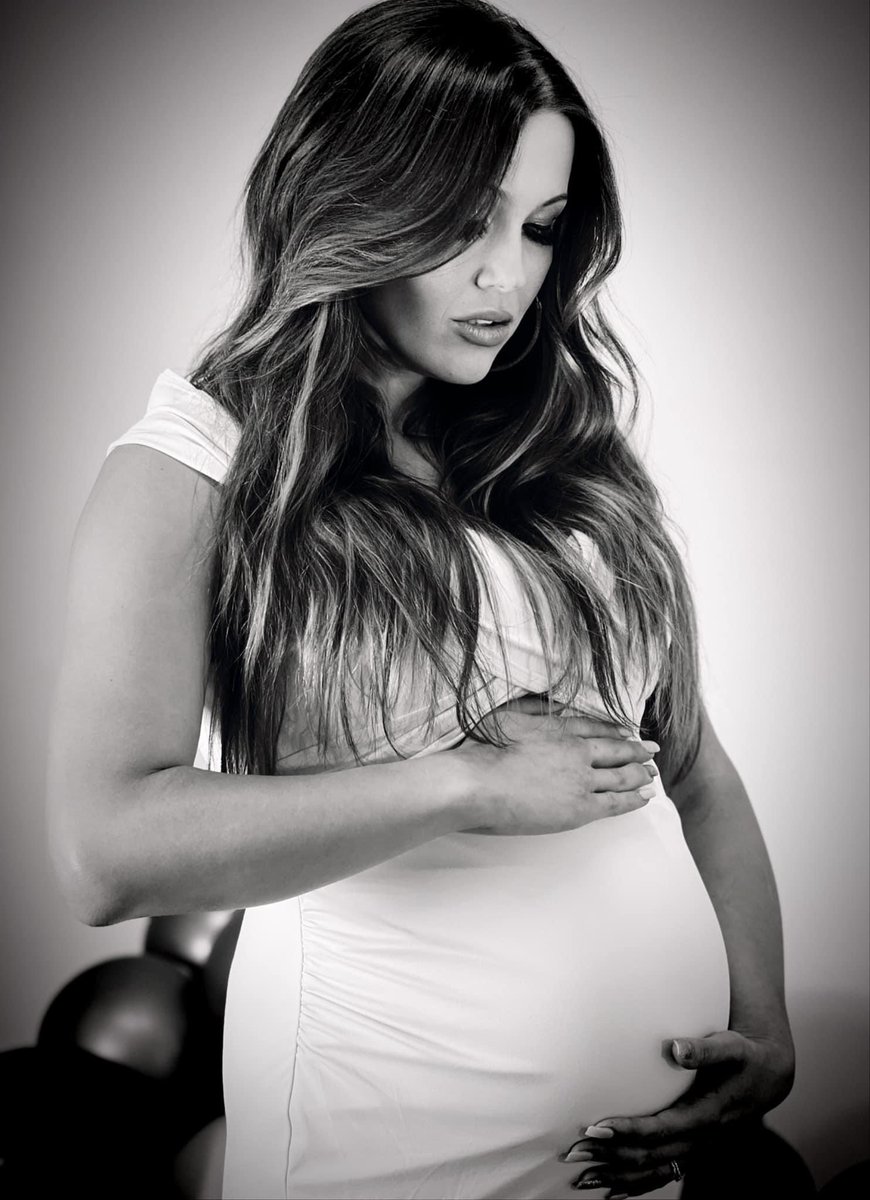 MrsYorkshireUK's tweet photo. Our beautiful blended family is growing - our baby girl is brewing and already so so loved by her mama and dadda as our all our bambis… we can’t wait to meet you but only when you’re ready lass as I say to your dadda already “just chill, go with the flow, there’s no rush.” 🙏 https://t.co/TE2Qd7X8YW