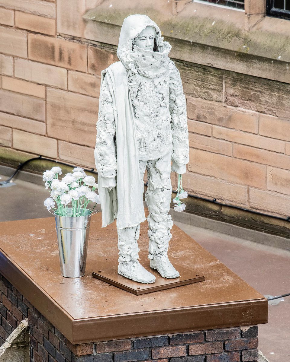 LiverpoolParish's tweet photo. Really exciting to unveil this year's #LiverpoolPlinth sculpture. Boy with Carnation by Brigitte Jurack is a piece originally conceived as a meditation on the potential of violence. The knife in the original sculpture is replaced with a carnation. @LpoolBIDcompany @dotart https://t.co/FZ0U6hCszA
