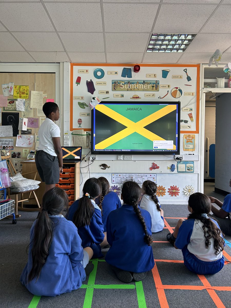 AlderclassEYFS2's tweet photo. This week in All Around the World club, we had Kahleel take the stage and present an amazing PowerPoint on Jamaica 🇯🇲 we learnt so much and had so much fun, thank you Kahleel! https://t.co/D2tvjY7kKW