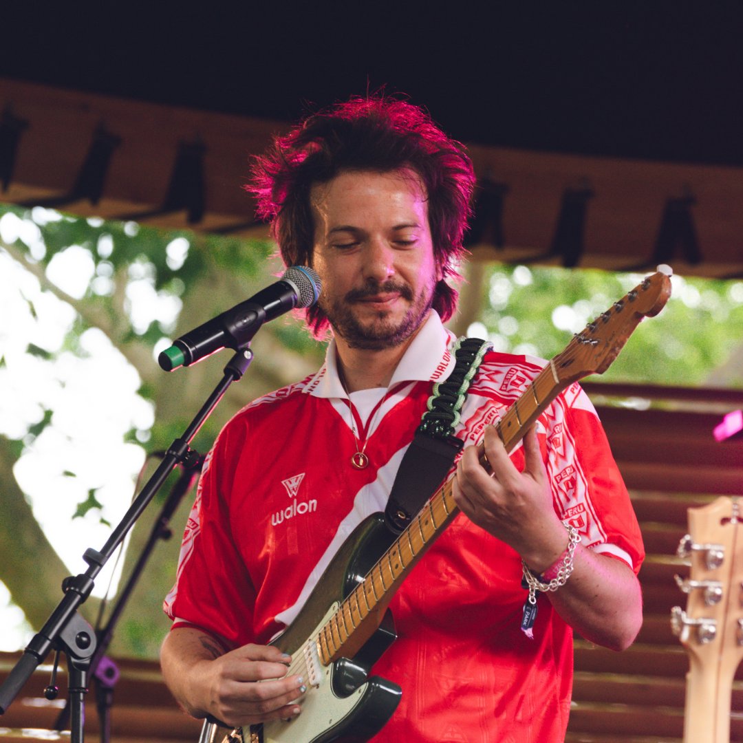 Who caught @attawalpasongs on The Birdcage Stage? ☀️ 📷 Louise Morris #BSTHydePark #Attawalpa