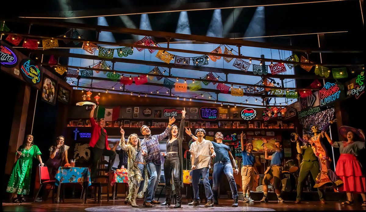 LeedsPlayhouse's tweet photo. “if only we could always live in dreams”
The most glorious images for our world premiere production of #InDreams by #DavidWestRead & starring Broadway’s @LenaRockerHall & the West End’s @OliverTompsett
Directed by @LukeJ_Sheppard & set to the music @ROYORBISON
📸Pamela Raith https://t.co/oaxpfqviFW