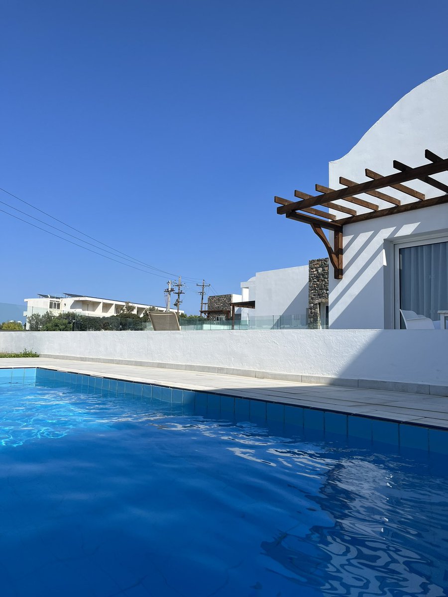 Kelly-Lou Preece tweet media