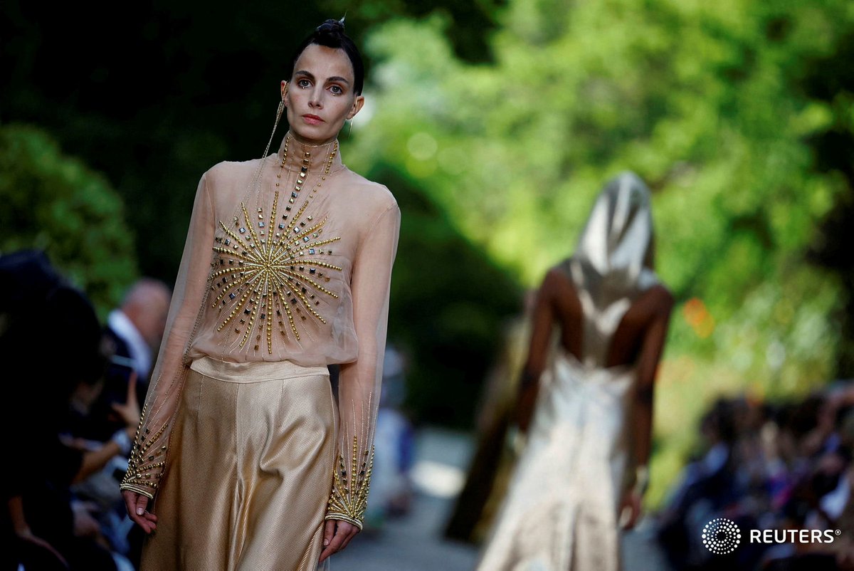 sandra_auger's tweet photo. Maison Sara Chraibi Haute Couture Fall Inter 2023-2025 collection show in Paris, France, July 6, 2023. REUTERS/Sarah Meyssonnier #reuters #maisonsarachraibi #hautecouture #parisfashion @reuterspictures 📸@SarahMeyss https://t.co/k0Neb61Qur