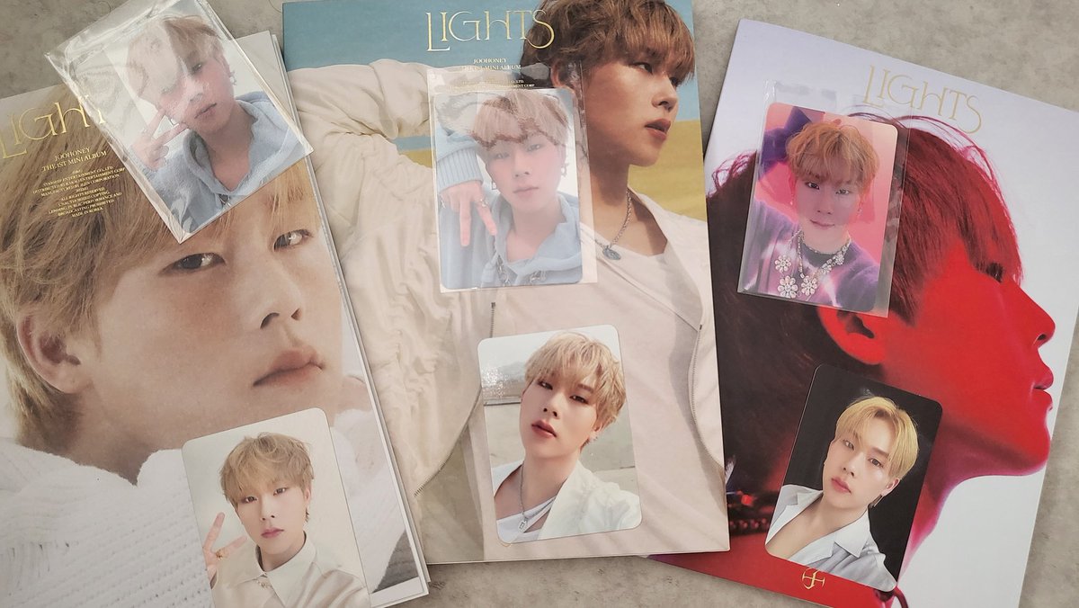INchansoo's tweet photo. J'ai reรงu mes albums de jooheon regarder moi c'est merveille! Omgggg @OfficialMonstaX #MonstaXinParis #jooheon #monstax https://t.co/NG8n3Egvky