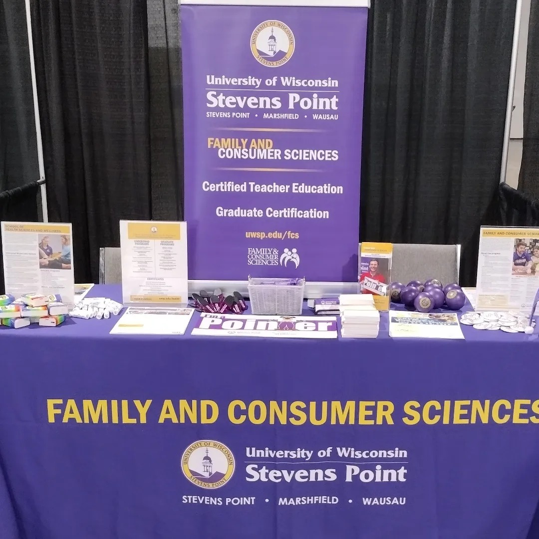 uwsphealth's tweet photo. #UWSP was in full force at the @NationalFCCLA Conference July 2-6 in Denver. @CfcsSusan represented UWSP while many alumni who are now teaching attended the conference, including Sydney Petersen '23 who completed the Future Adviser Academy. https://t.co/xh6M1t2ik1 https://t.co/7Ve3hGckoE