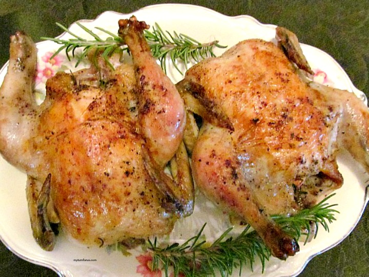 EvelynMyTurn4us's tweet photo. This simple Cornish hen recipe uses rosemary, lemon, garlic and wine. Just sooo perfect!!
Recipe>> https://t.co/CxT6X0TtJ1
#CornishGameHens https://t.co/Bh9C3NUHQB