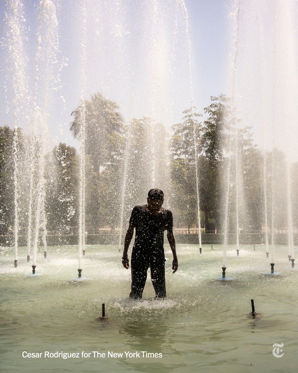 “It was like I was being thrown balls of fire."

Temperatures in the Mexican city of Hermosillo reached 49.5 degrees Celsius, or 121 Fahrenheit, in June. For its residents, the sweltering heat meant burning eyes, throbbing heads and struggling to breathe. nyti.ms/43kfbrj