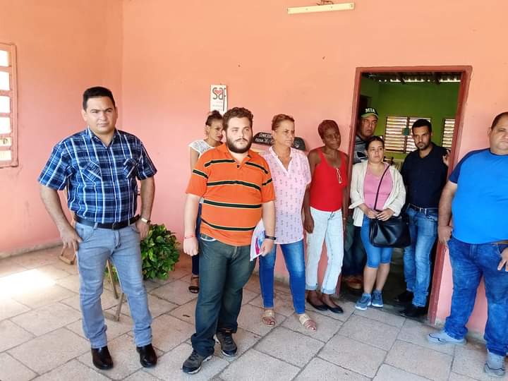 VisitaParlamentaria a #Camaguey . Integrantes de la Comisión Permanente para la Niñez y la Juventud visitan al municipio de #Minas . Los diputados Danys Díaz Pereira y Belkis Sánchez Licea intercambian con las principales autoridades del territorio y con la comunidad. <a href="/tvcamaguey/">Televisión Camagüey</a>
