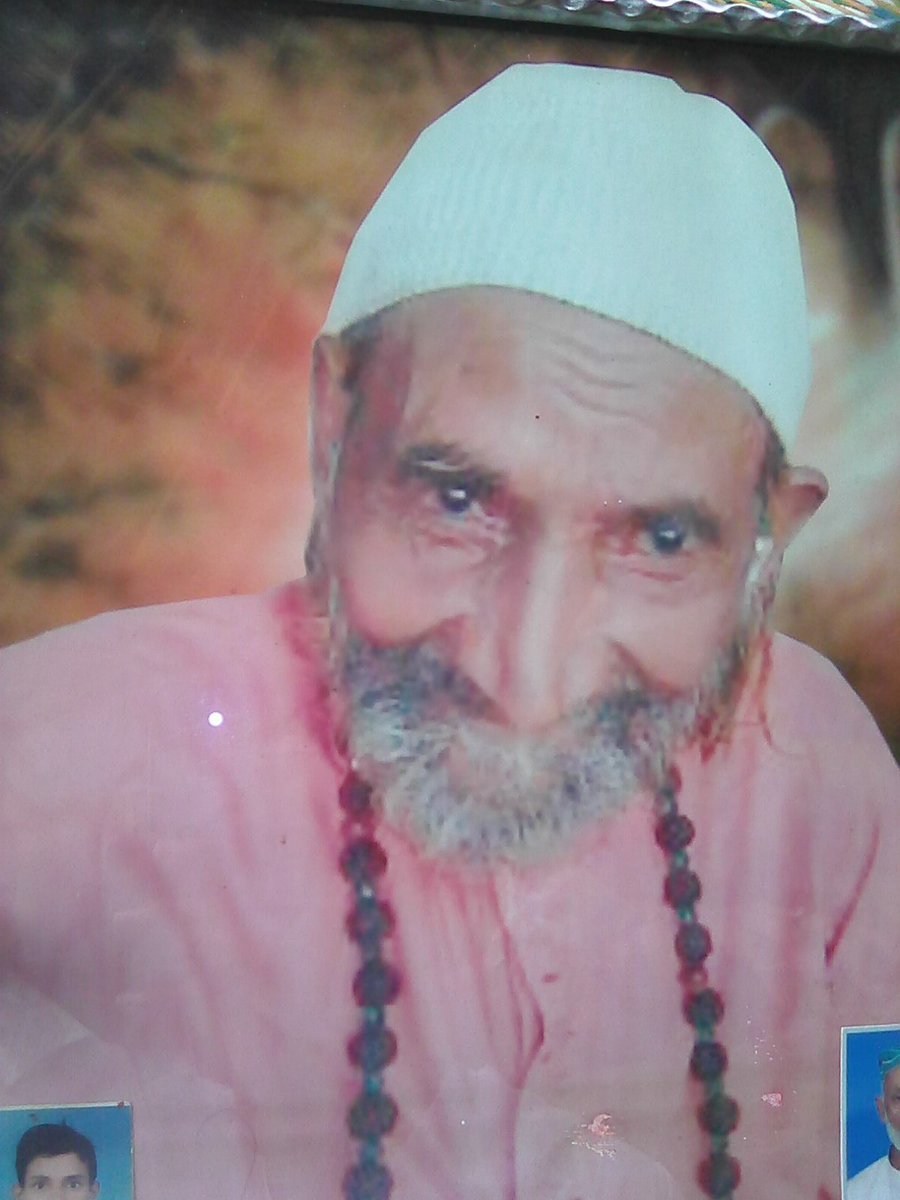 DayaramKamalia's tweet image. #AllFriends

پوري ڪائنات جي اندر هڪ واحد شيءِ محبوب جي مرڪ آ جيڪا وڇڙي وڃڻ کان پوء به وسري ناهي سگهندي-

۽ وسارڻ واري جو عشق سان پري پري تائين ڪو به
واسطو ناهي هوندو
@gypsiez
@Greentvpakistan
@DunyaNews
@geonews_urdu
@dastgirbhatti15
@SinDhuish
@MarviSoomro_