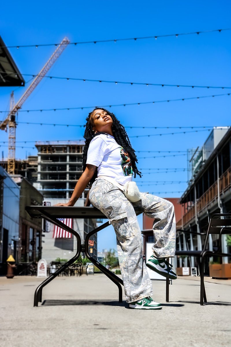 brianichole__'s tweet photo. HuSTLe City 💚 https://t.co/YtqvG6ltaY