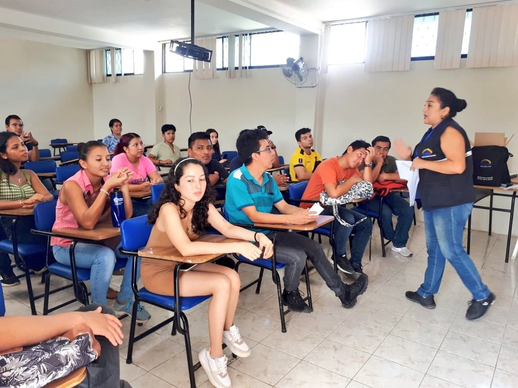 CNEManabi's tweet photo. También capacitamos📚 a #MJRV en la Escuela Superior Politécnica Agropecuaria y en la Universidad Estatal del Sur de Manabí.

Recuerda que puedes recibir la instrucción hasta el 2️⃣0️⃣ de agosto. https://t.co/FJIOd05RBH