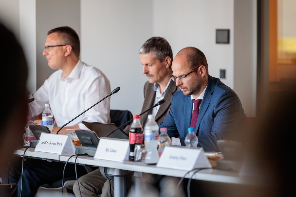 attila_steiner's tweet photo. Snapshots from today's Energy Emergency Operating Board meeting led by Minister for Energy Csaba Lantos 🇭🇺 #evot #energy #security #sovereignty https://t.co/SCdGkAlaPS