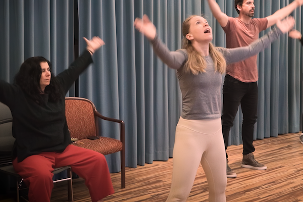 Coping_Cancer's tweet photo. .@CancerSupportHQ has partnered with intenSati to adapt their popular mood-boosting mindful movement workout.
See how it can possibly help you cope with cancer: https://t.co/Rz4O4nzIwq
#CancerSupportCommunity #intenSati #CopingWithCancer #Cancer https://t.co/ilkWfCF7Ox