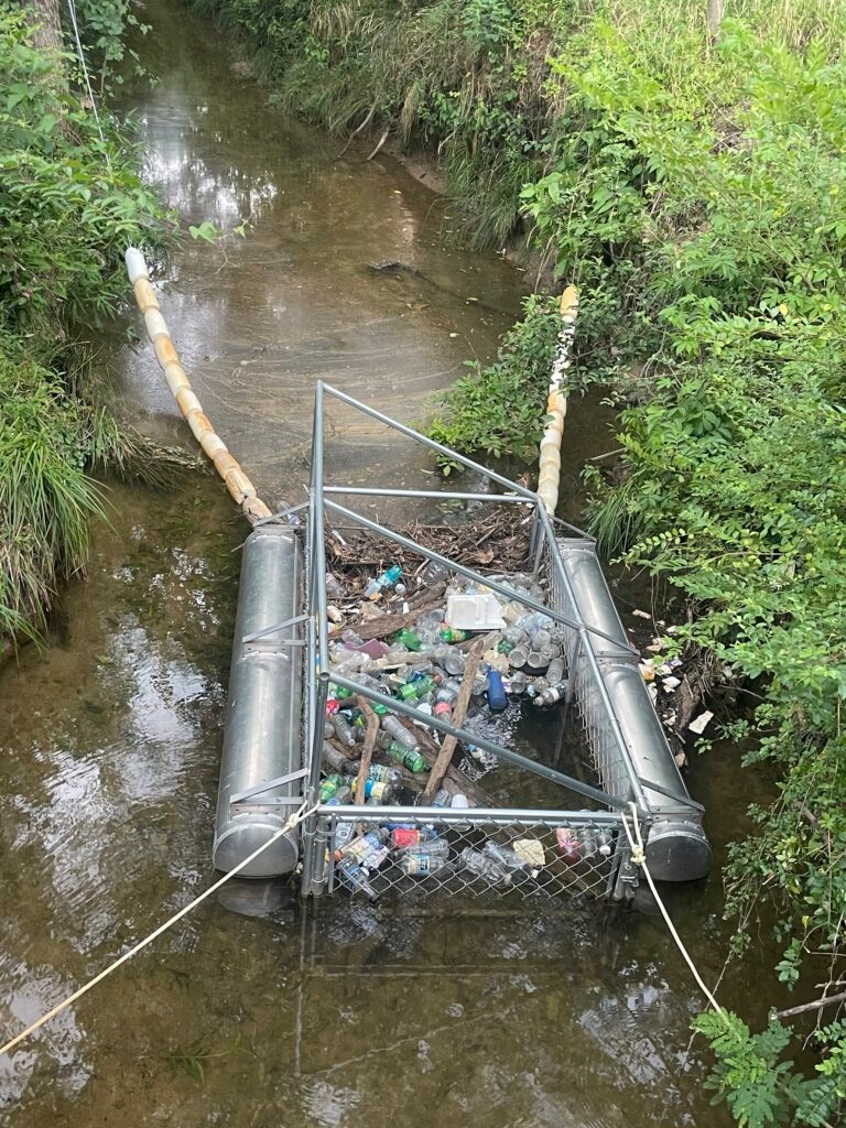 Listen to the latest episode of the No Straw Please podcast to hear Emily from Sound Rivers talk with me about trash traps. #86it #donttrashyourwake #trashtraps #antilitter

open.spotify.com/episode/2IqHCG…