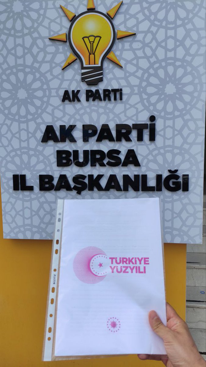 Kpss2022ZM's tweet photo. 81 ildeki meslektaşlarımızla @TCTarim a olan atama bekleyisimizi @Akparti teşkilatlarına ilettik.bu mağduriyetin size ulaştığını biliyor ve gereken atamanın bir an önce yapılmasını bekliyoruz sn @ibrahimyumakli @ahmtbgc @vysltiryaki 
#TarımaİlkAtamaYumaklıdan https://t.co/510SG7LXNK