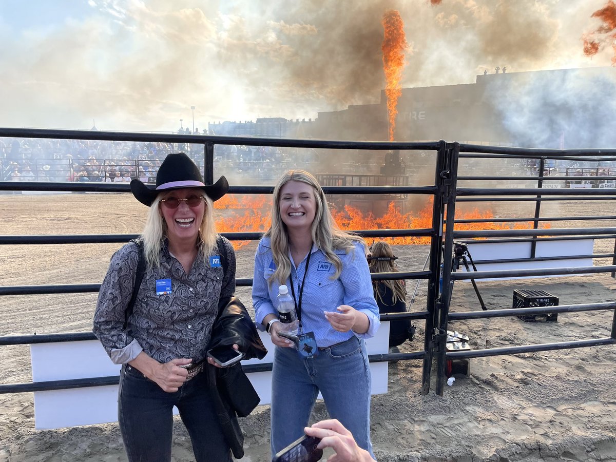 Women_ATB's tweet photo. We really felt the 💥@Bullbustin last night. Thrilled that @atbfinancial was present with clients and partners AND selected cowboy Garrett Green to prevail in the Calcutta with a 88.25 score! Thanks to @taratanchak and Kate Lord for making it possible. #teamATB https://t.co/Rbsa0eywZA