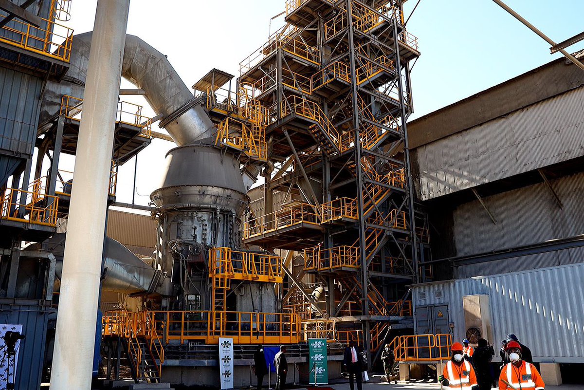 President of Zimbabwe tweet media