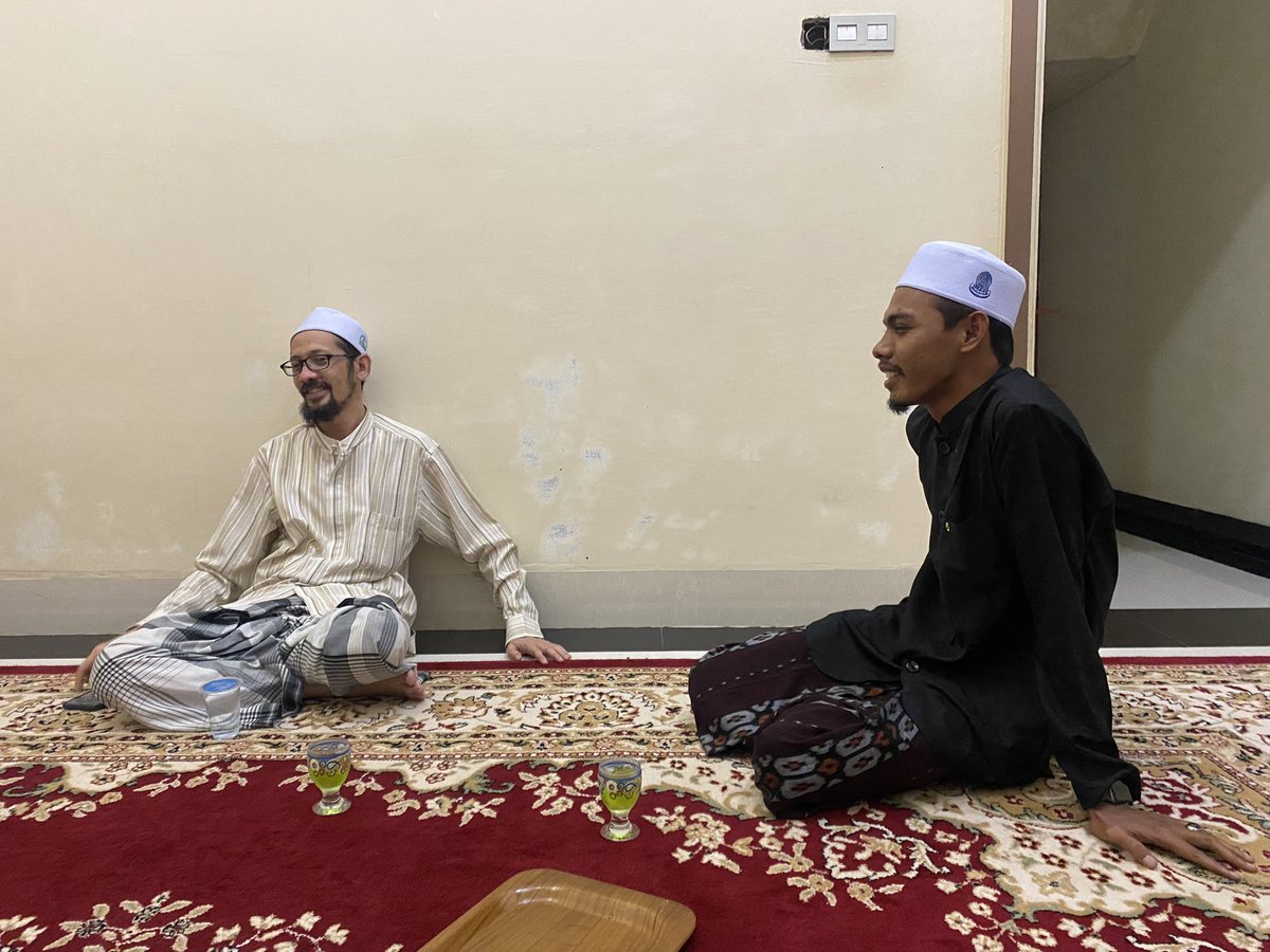 ILhamAbdhamid's tweet photo. Jangan pernah gundah di dunia. Agar bahagiamu menjadi hujjah di akhirat bahwa kamu adalah orang yang ridha atas takdirNya. https://t.co/YvyghpFgCA