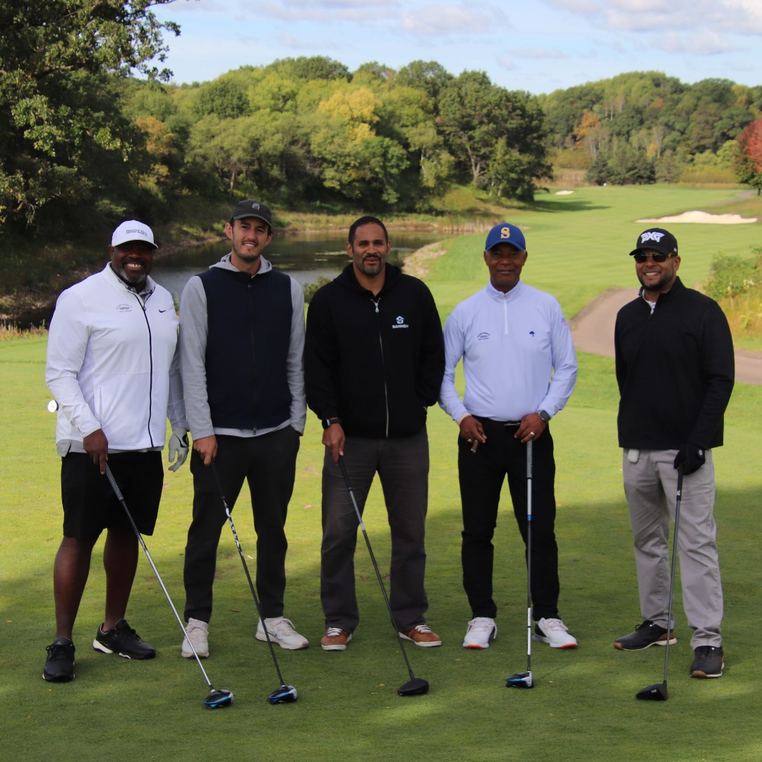 Throwback to last year's annual Golf4Goals! This year's event is Tuesday, August 29th at Bunker Hills, with 8am and 2pm tee times available! Foursomes are now available - sign up today! thesannehfoundation.org/events/golf-4-… #throwbackthursday #golf4goals #golf