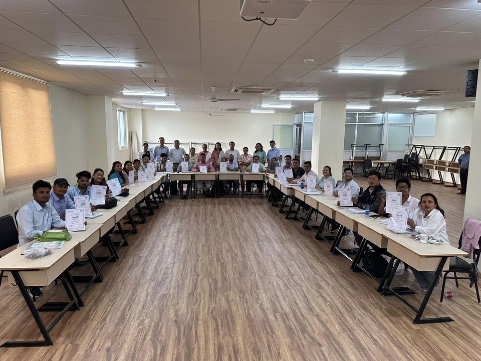 wfsaorg's tweet photo. Great photos from @SAFE_courses Obstetrics in #Kathmandu earlier in June!
8 anaesthesiologists and 15 anaesthesia assistants were trained in total
@NickSimonsInst
#WFSASAFE #NickSimonsInstitute https://t.co/I9D8wPT0kj