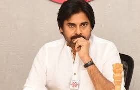 janasenaveer's tweet photo. గోదావరి జిల్లాలో ఒకటైన ఏలూరు జిల్లా నుంచి వారాహి బస్సు యాత్ర రెండో విడత ప్రారంభకానుంది. ఈ నెల 9న ఏలూరులో సేనాని బహిరంగ సభ తో యాత్ర మొదలు పెట్టనున్నారు.
#VarahiVijayaYatra
#HELLOA…! BYE..! BYE..! YCP https://t.co/eylYs85TiD