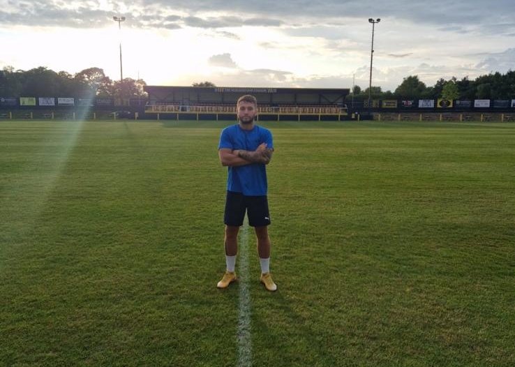 NEW SIGNING!!! Shifnal welcome Kieran Buckley to the club!

Kieran Buckley comes in as a versatile player who can play at full back and centre mid, bringing lots of energy and quality to the squad. He’s looking forward to getting going this season and giving his all at Shifnal..
