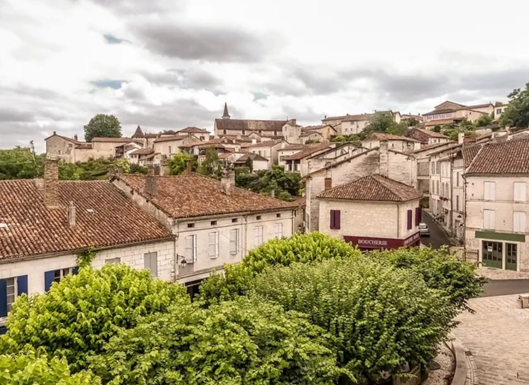 CharentePrigord's tweet photo. Avant de découvrir le spectacle de marionnettes demain soir, 18h à Aubeterre, la belle histoire de ce lieu magique et de la compagnie Vent du large, est à lire juste ici 👇

https://t.co/THReSxj4F3

@LesCharentes @PatrimoineRural @SudcharenteT #summer2023 #spectacle #enfants https://t.co/DTwtpvAPCT