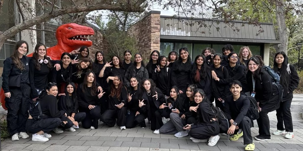 #UCalgary kinesiology students introduce hundreds of high school kids to lifelong benefits of dance with inaugural East Side Dance Festival+ ow.ly/LQq050P5n2j @uofcknes