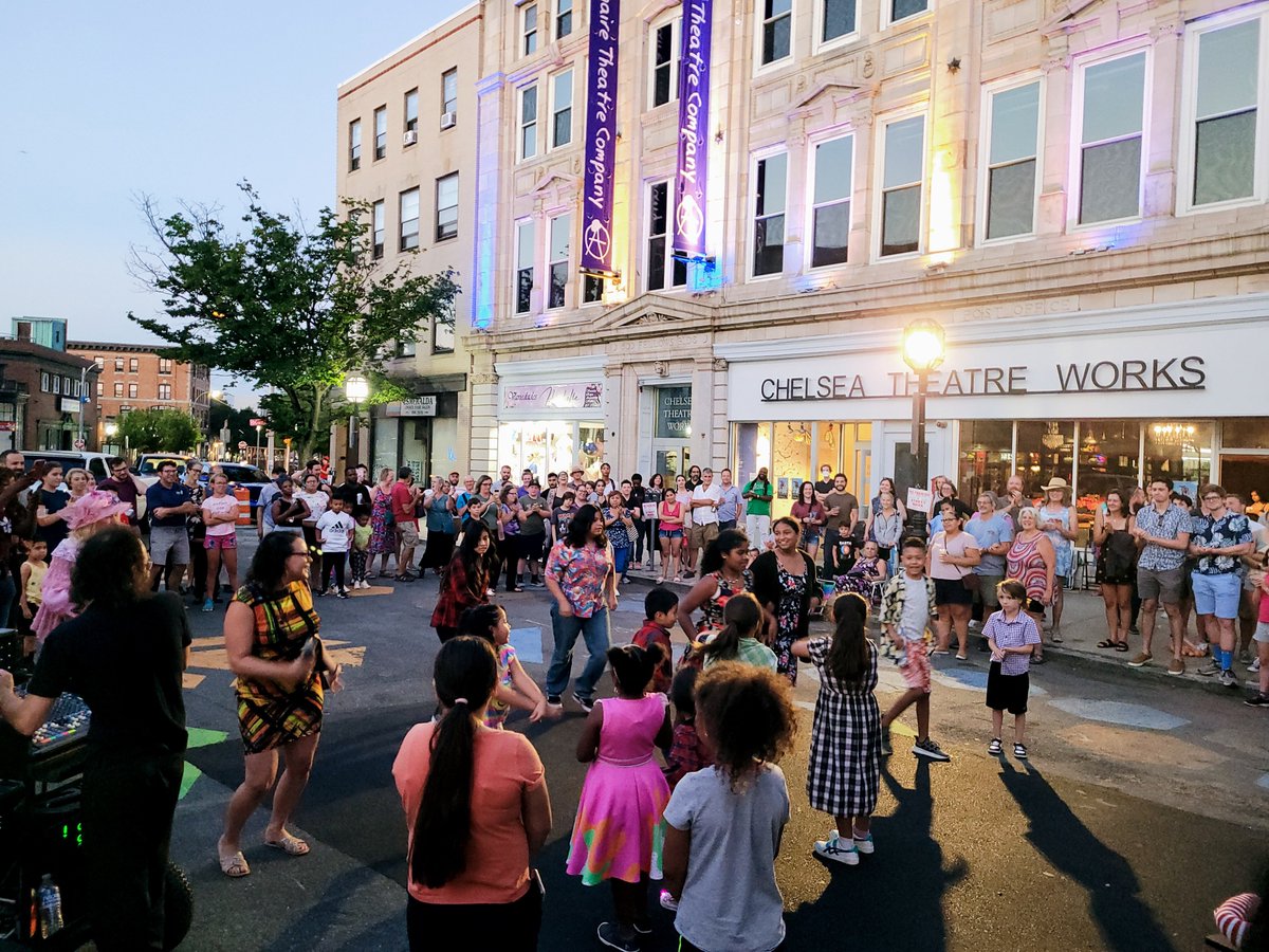 MassDev's tweet photo. NEWS: MassDev Awards $500K in #TDIMass Creative Catalyst Grants for Arts &amp; Culture Projects in #Barnstable, #Brockton, #ChelseaMA, #Chicopee, #FallRiver, #LowellMA, #Pittsfield &amp; #Worcester 🎭 https://t.co/gODWq598zu #GatewayCities https://t.co/fkijXKSZZ2